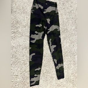Camo leggings